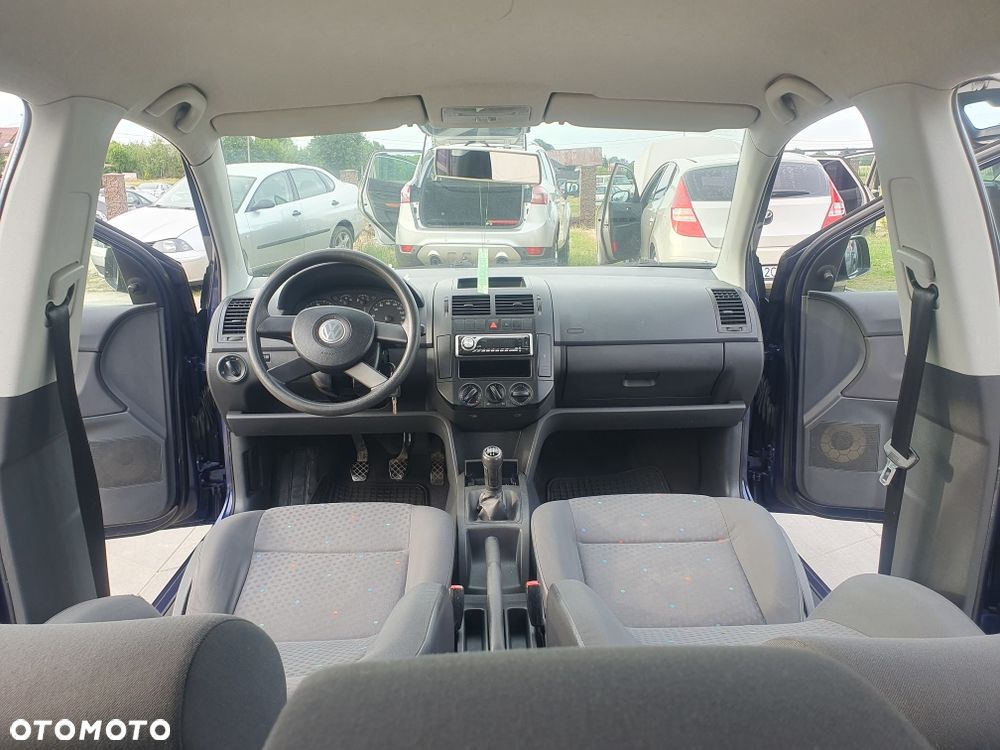 Volkswagen Polo - 8