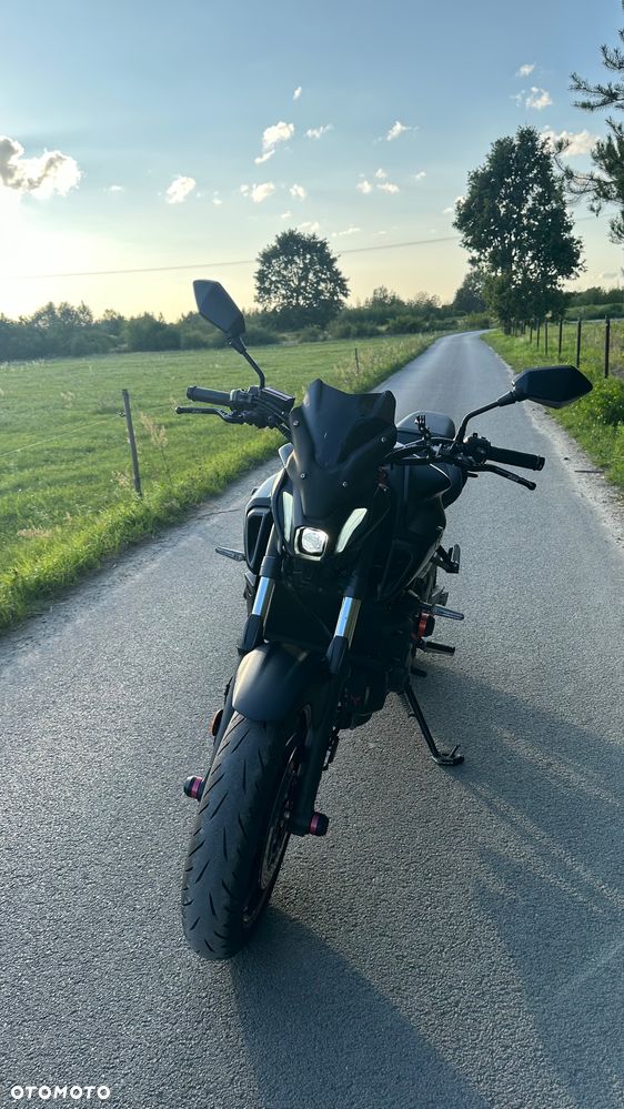 Yamaha MT - 8