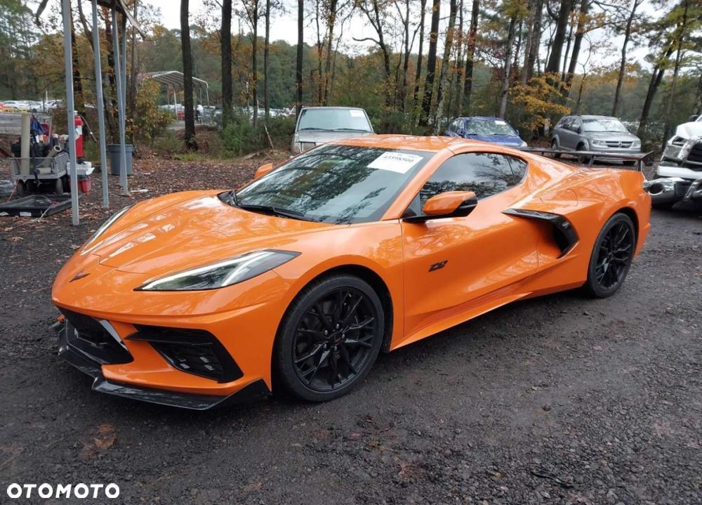 Chevrolet Corvette - 3