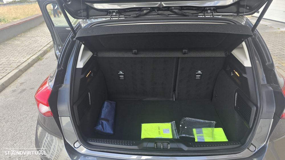 Ford Focus 1.0 EcoBoost Titanium - 23