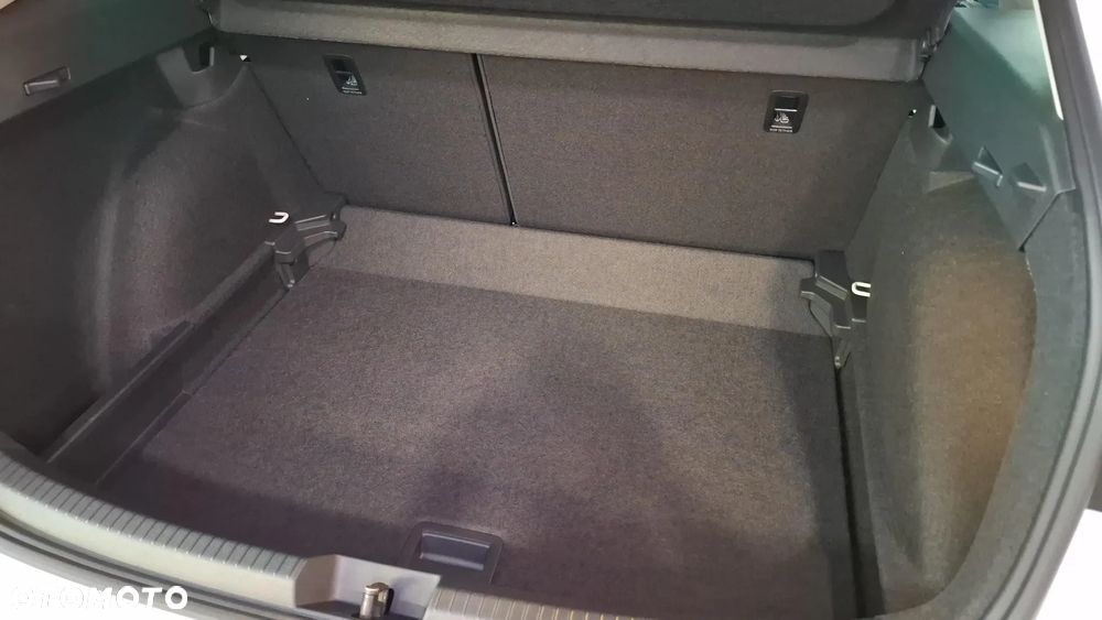 Volkswagen Taigo 1.0 TSI Life Plus DSG - 10