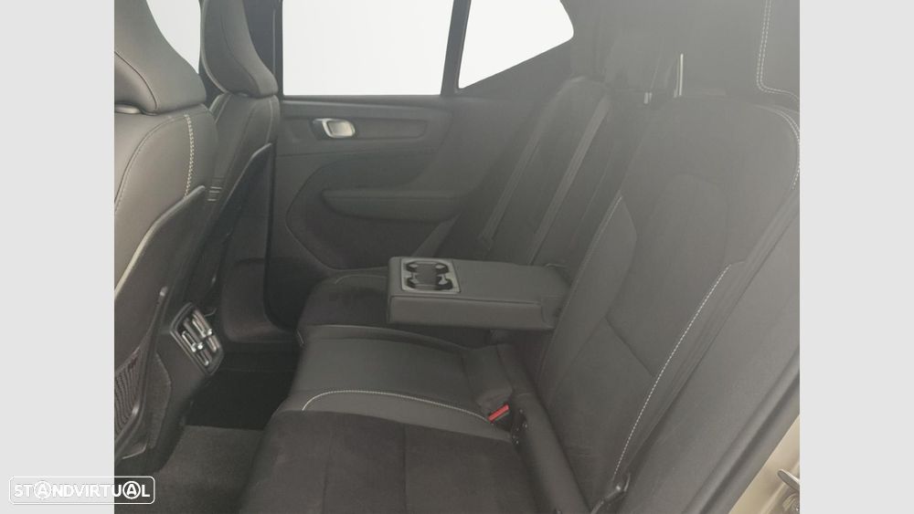 Volvo XC 40 1.5 T2 Plus Dark Auto - 14