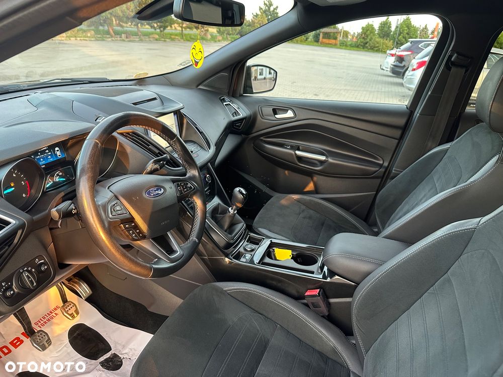Ford Kuga 2.0 TDCi FWD ST-Line - 20