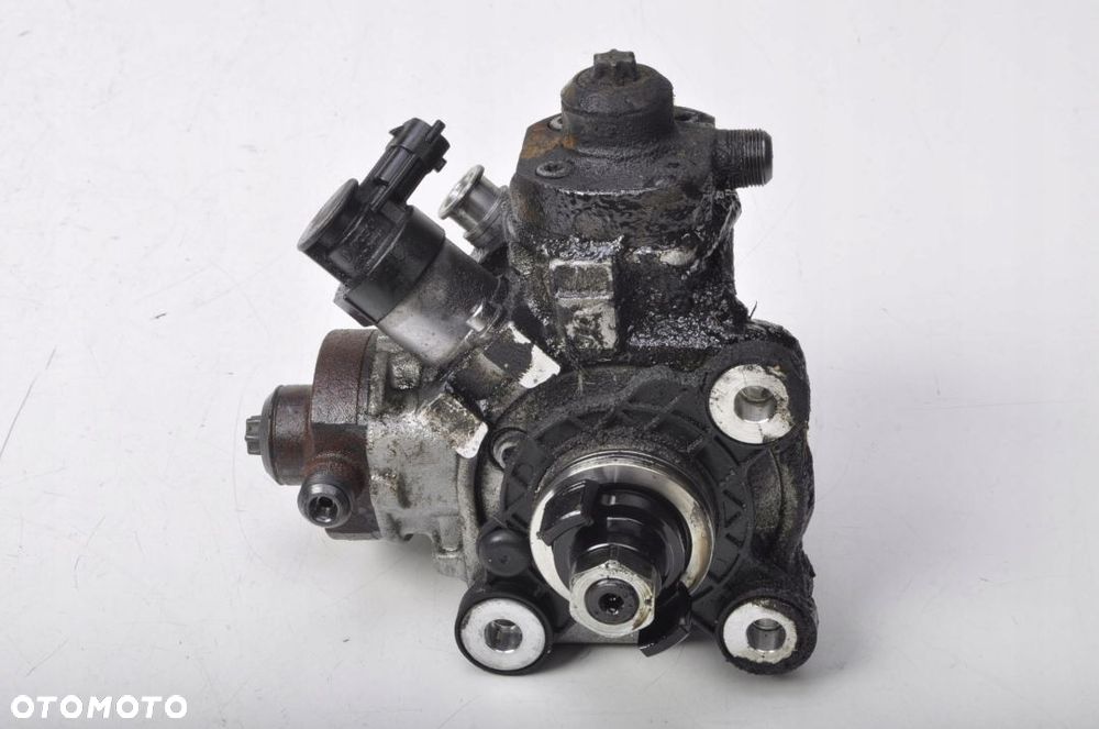 V40 II 2.0 D4  POMPA WTRYSKOWA 31372081 0445010681 - 1