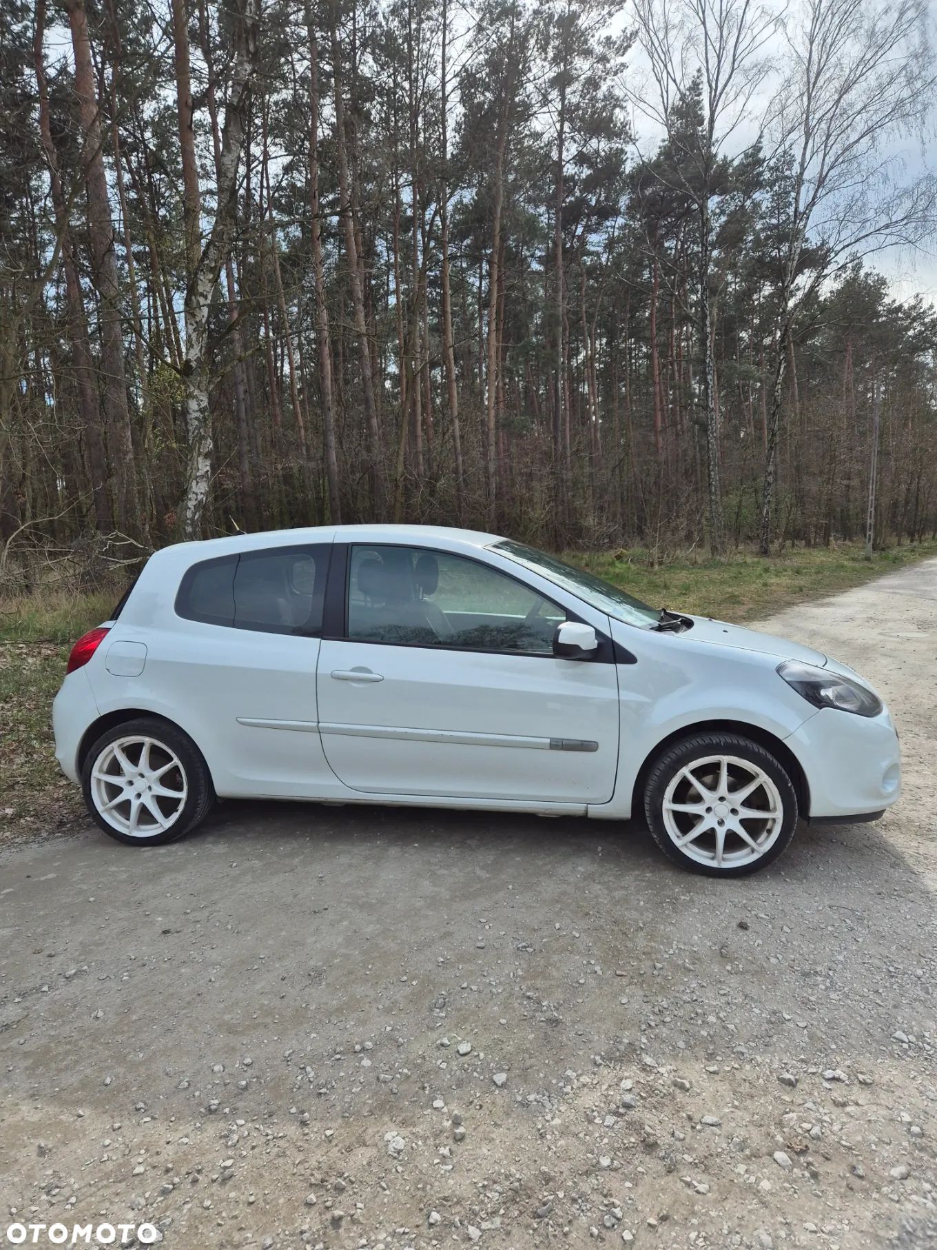 Renault Clio 1.2 16V Authentique - 1