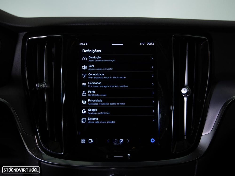 Volvo V60 2.0 T6 AWD TE Core - 23