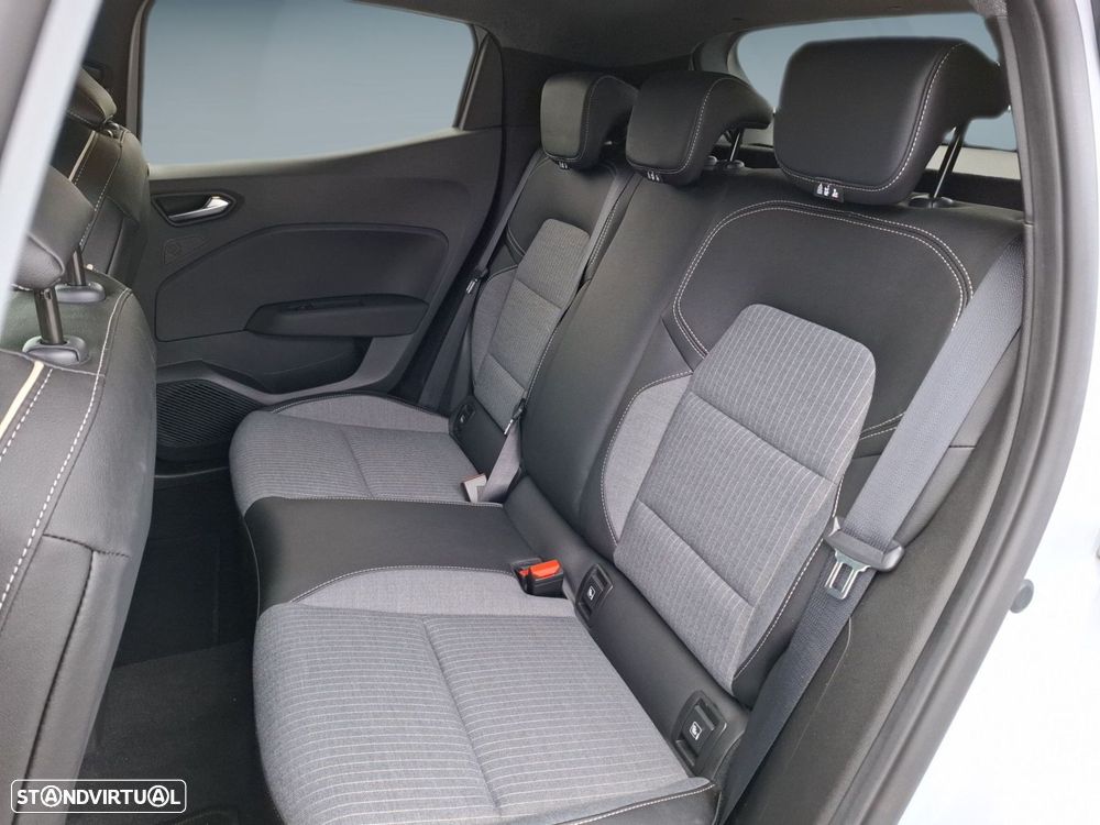 Renault Clio 1.0 TCe Techno Bi-Fuel - 12