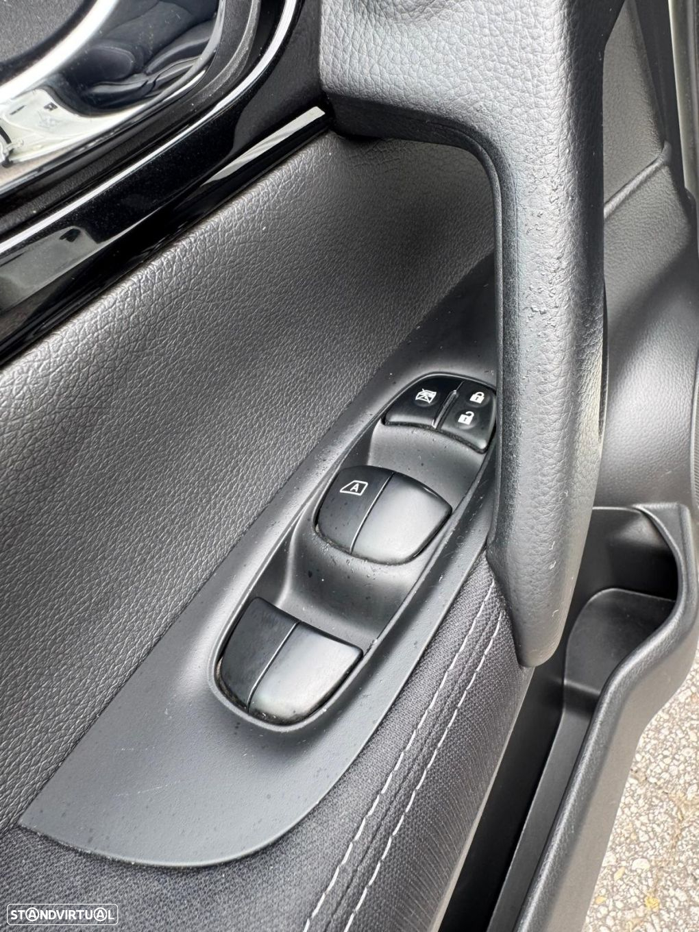 Nissan Qashqai 1.5 dCi N-Connecta - 17