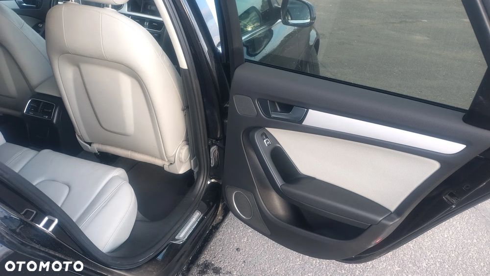 Audi A4 Avant 2.0 TDI DPF clean diesel Ambiente - 15