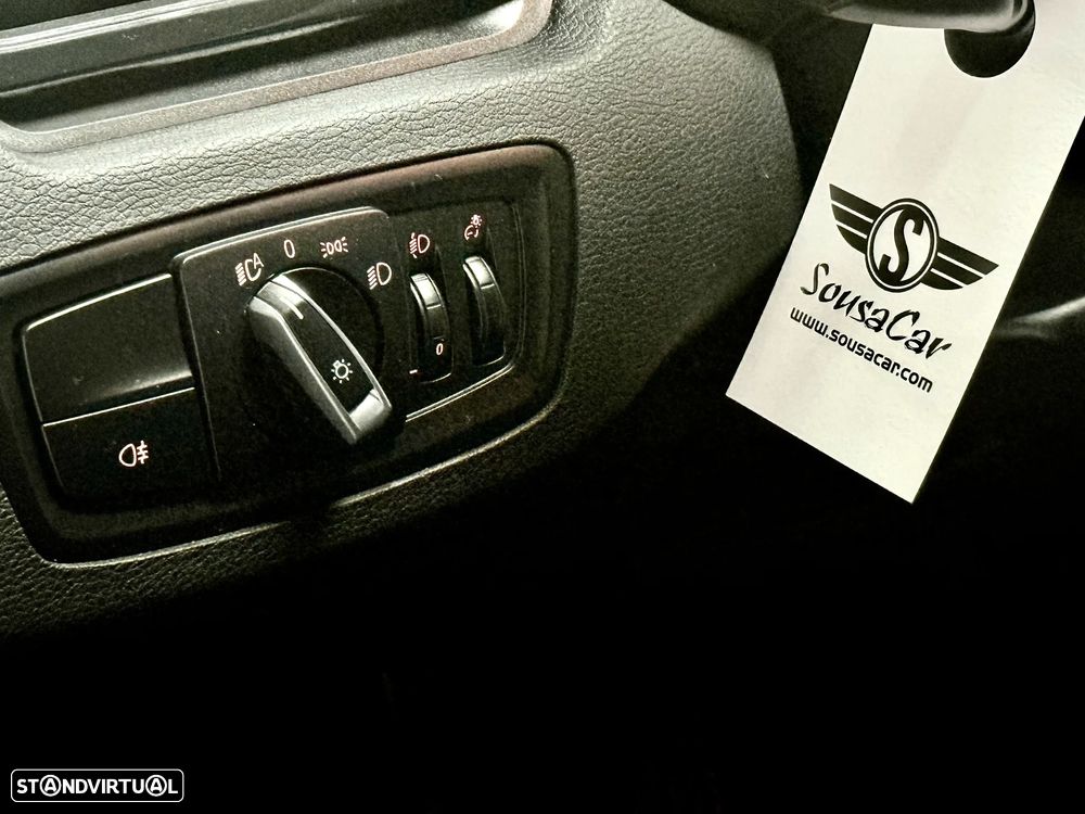 BMW X1 16 d sDrive Advantage - 35