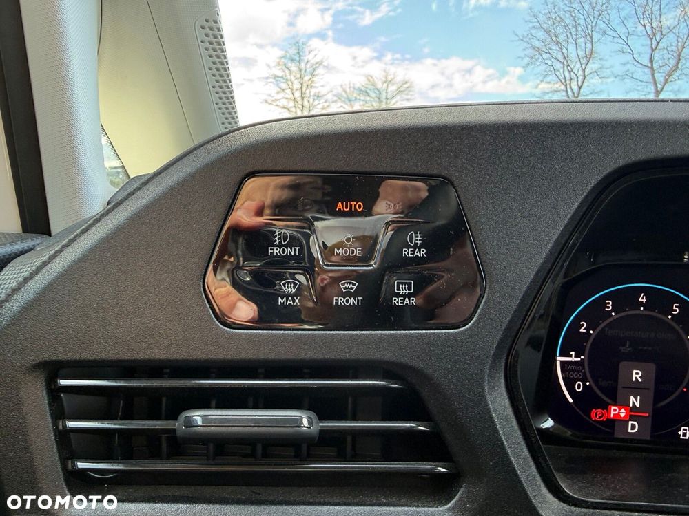 Volkswagen Caddy - 10