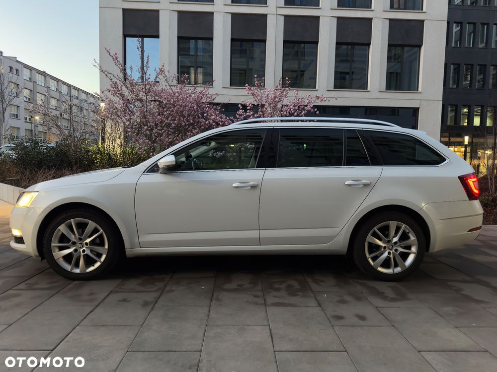 Skoda Octavia 1.6 TDI DSG Style - 2