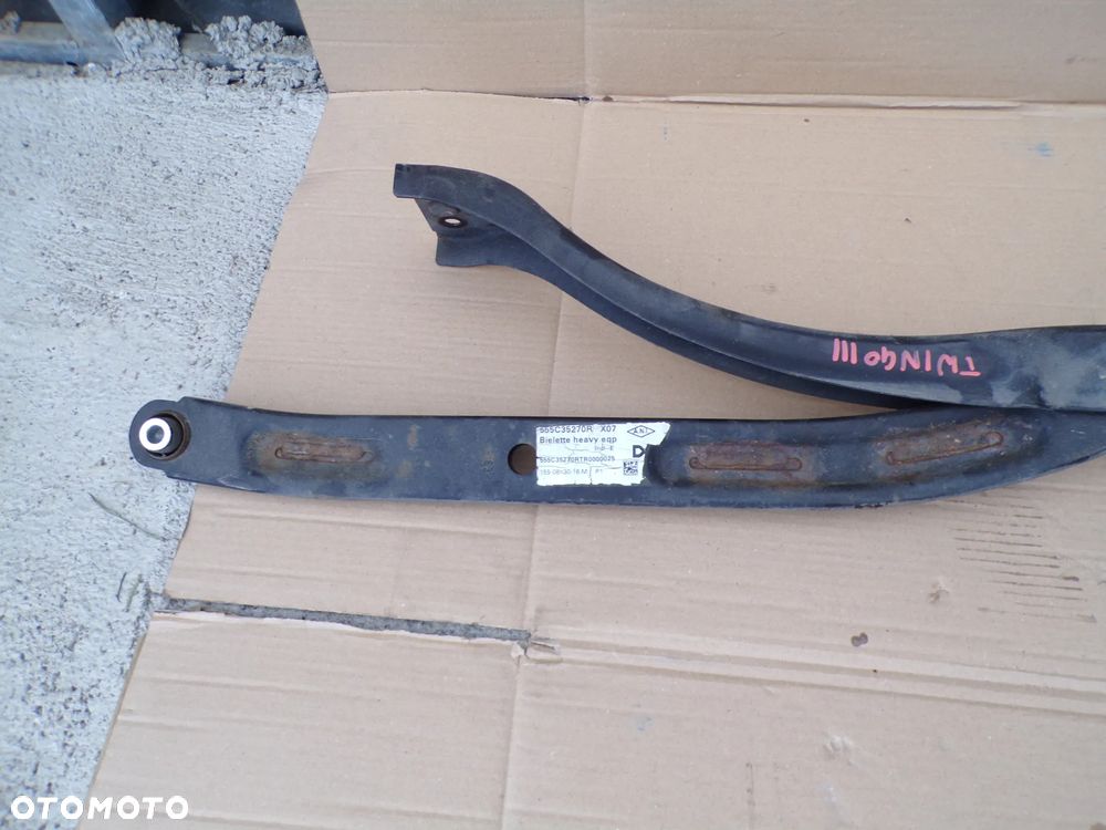 DRĄŻEK STABILIZATORA RENAULT TWINGO III 555C35270R - 2