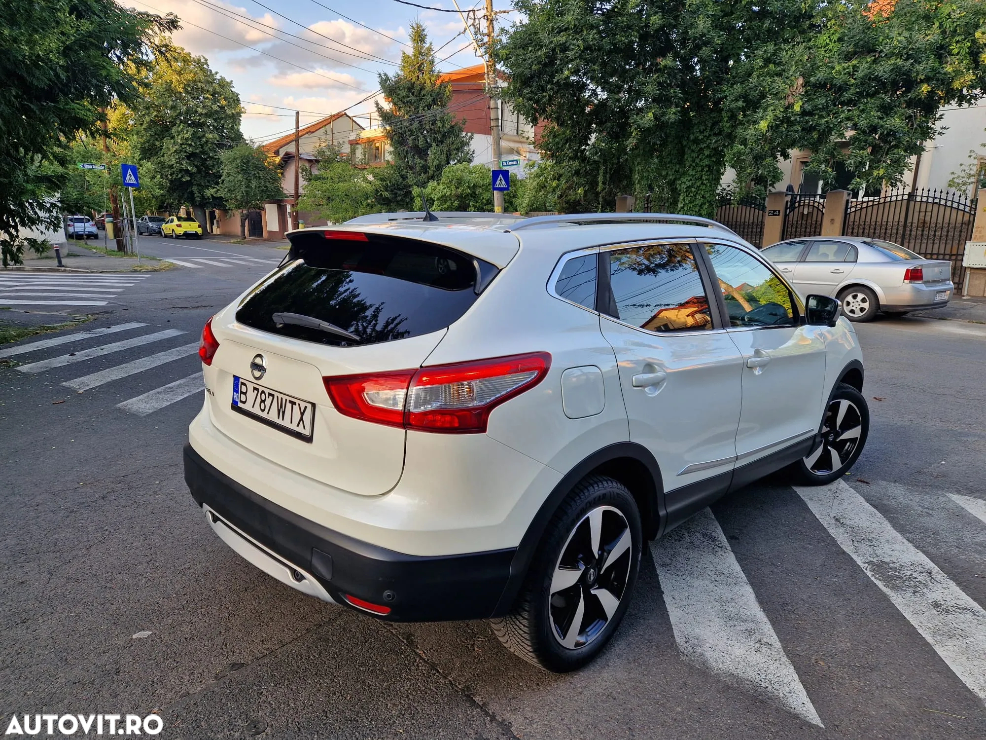 Nissan Qashqai 1.2 DIG-T Start/Stop Acenta - 4