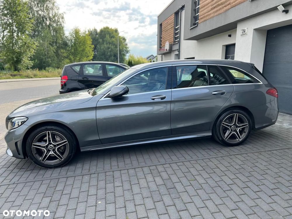 Mercedes-Benz Klasa C 220 d 4Matic T 9G-TRONIC AMG Line - 11