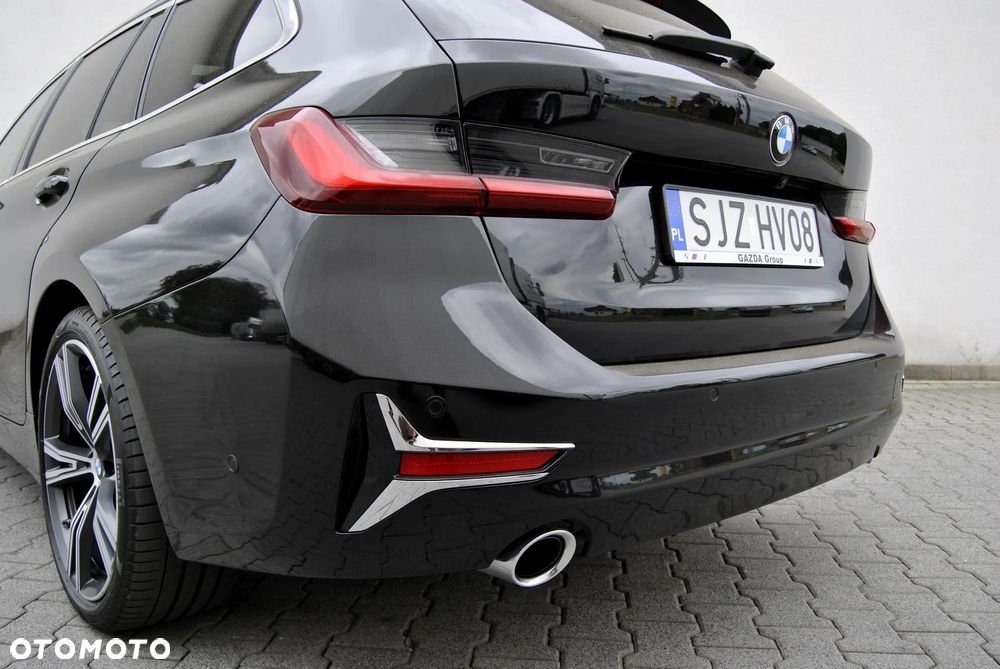 BMW Seria 3 320d xDrive Sport Line - 12
