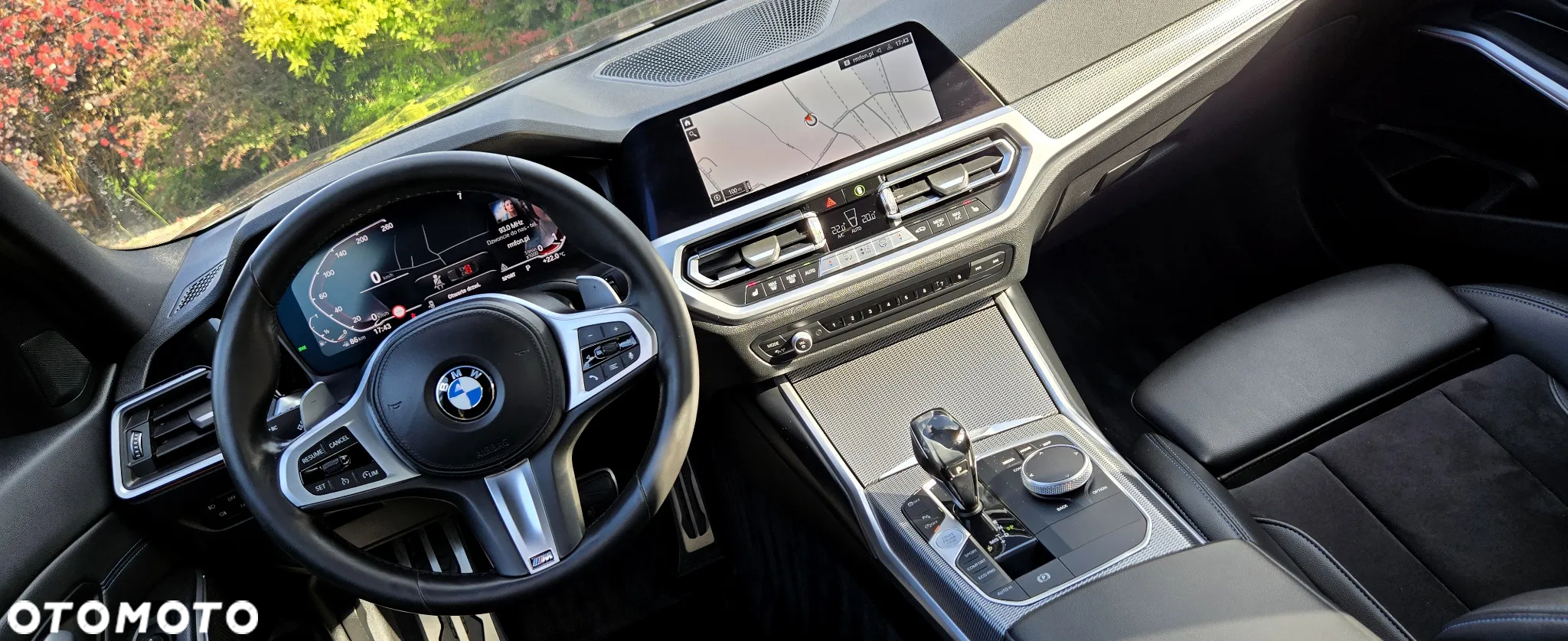 BMW Seria 3 330i M Sport - 36
