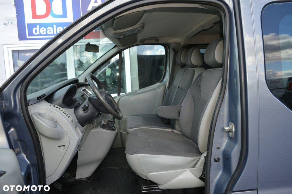 Opel Vivaro - 18