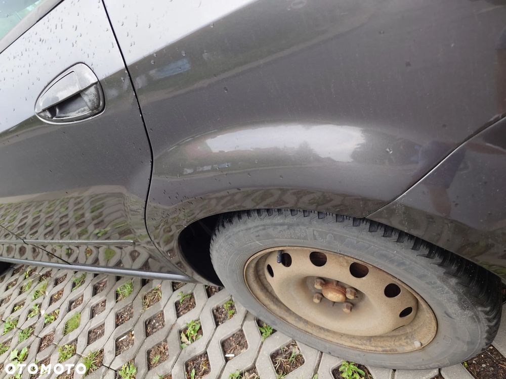 Fiat Linea 1.4 Dynamic Euro5 - 10