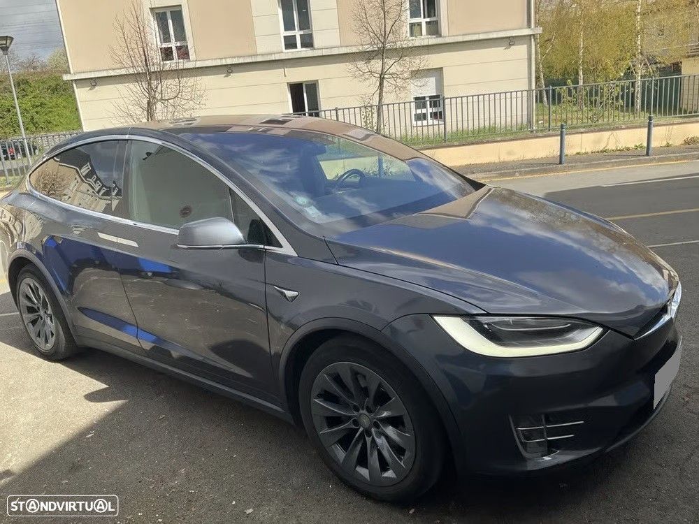Tesla Model X 100D - 6