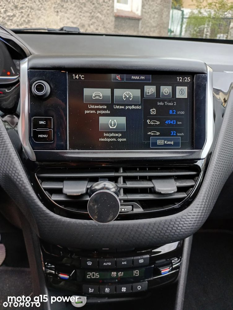 Peugeot 2008 PureTech 110 Stop&Start EAT6 Allure - 7