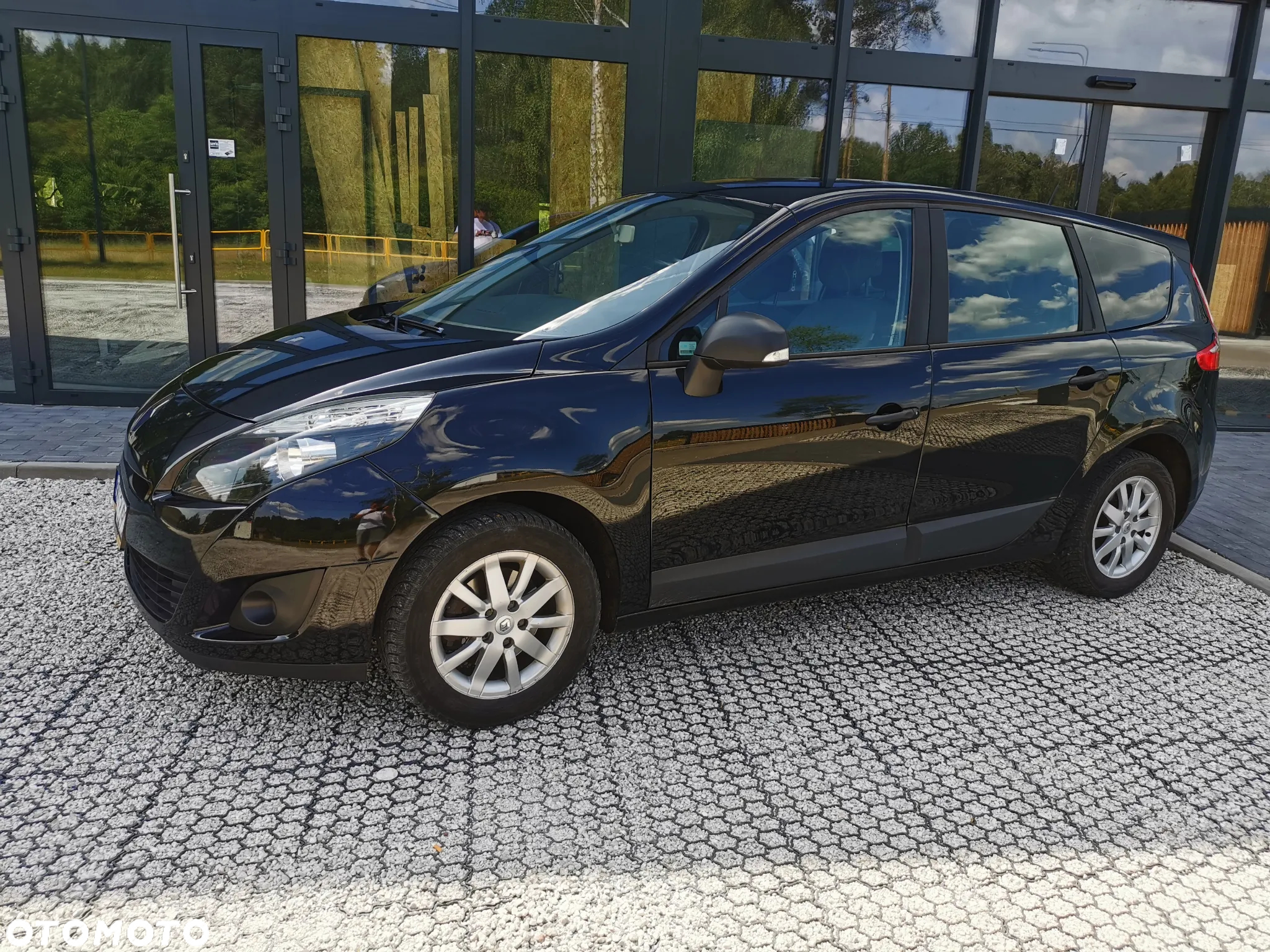 Renault Grand Scenic - 4