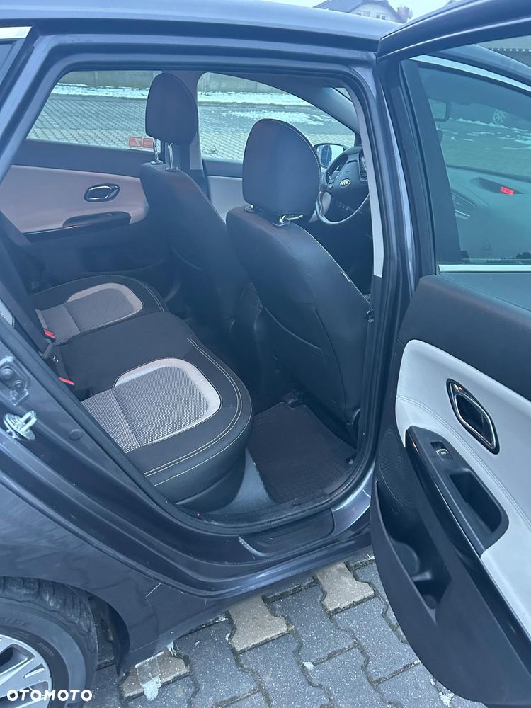 Kia Ceed 1.6 GDI S - 11