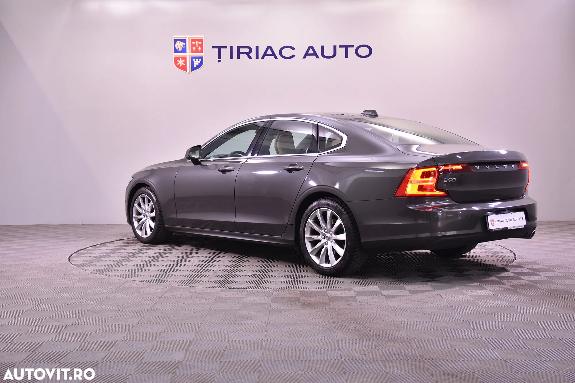Volvo S90 - 3
