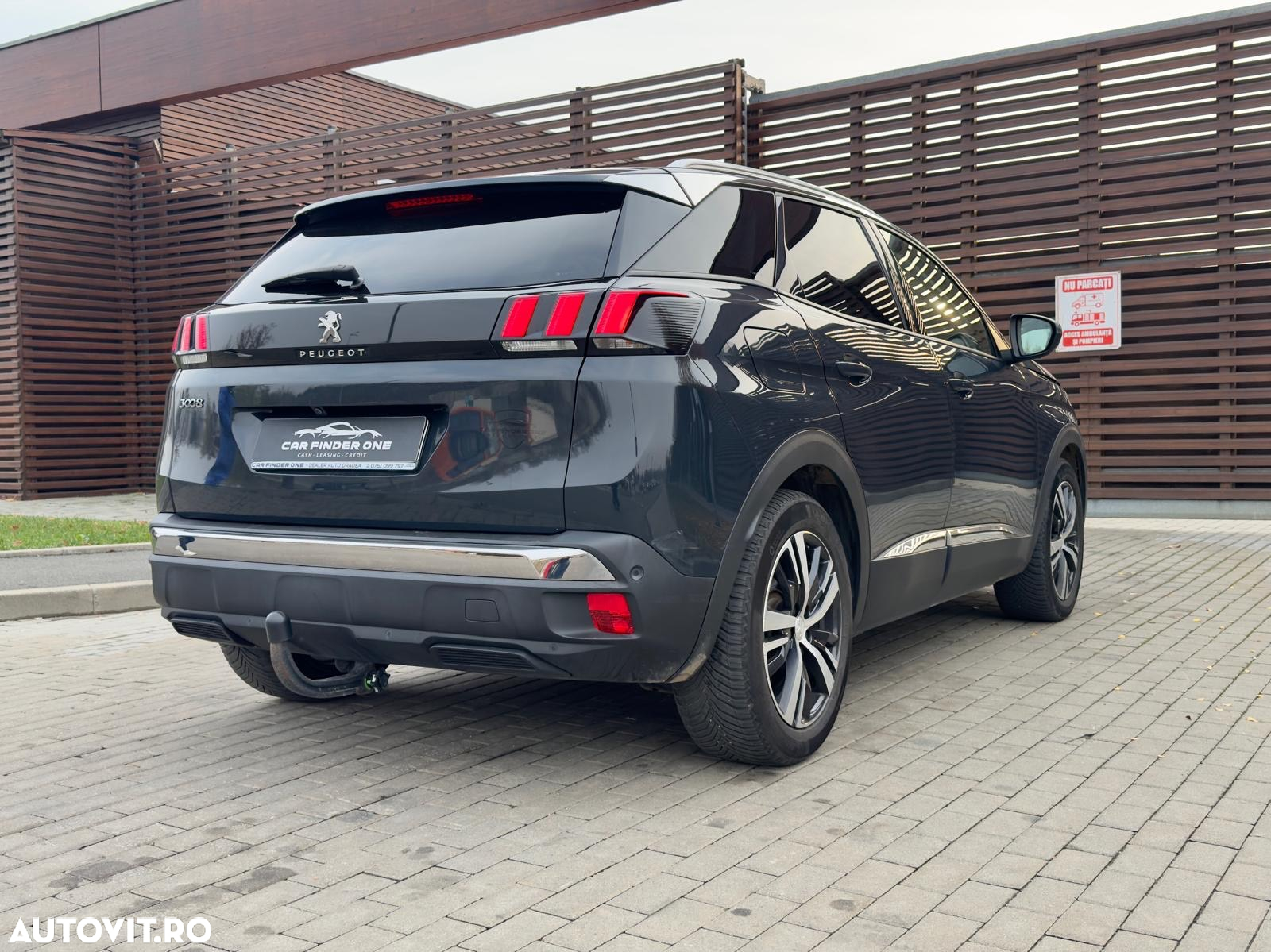 Peugeot 3008 1.5 BlueHDI S&S EAT8 Allure - 4