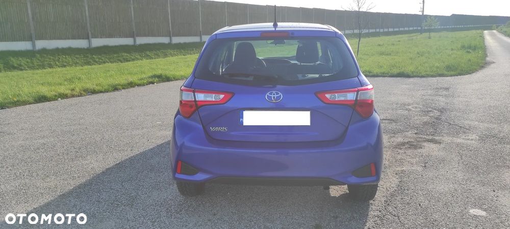 Toyota Yaris 1.5 Premium - 10