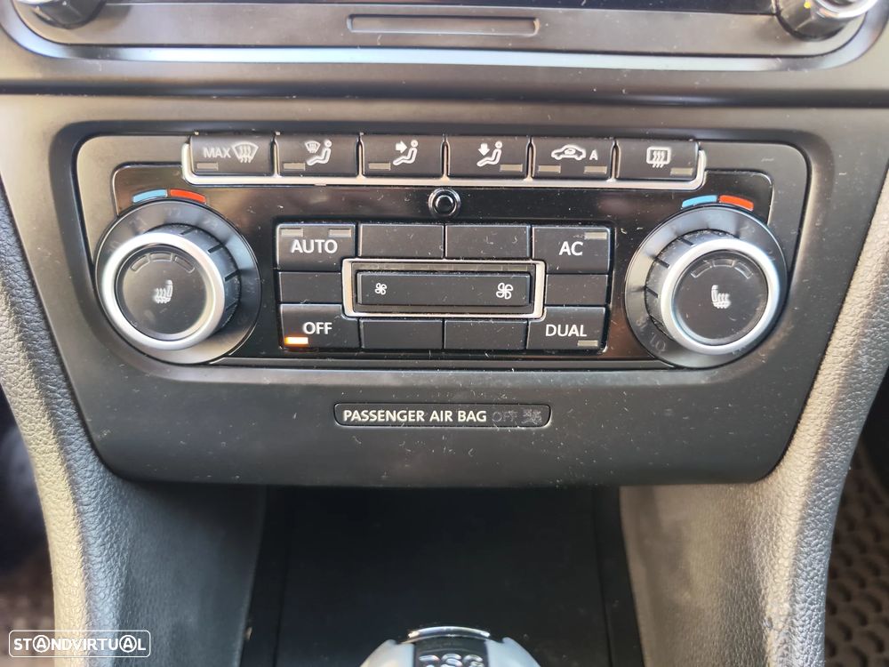 VW Golf 2.0 GTI DSG - 34