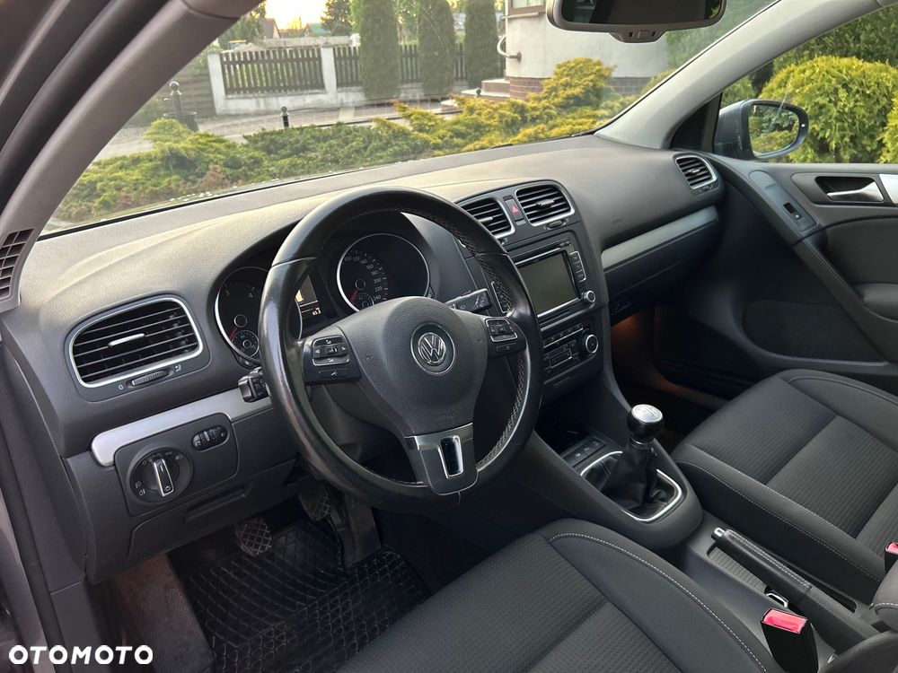 Volkswagen Golf 1.6 TDI DPF Highline - 5