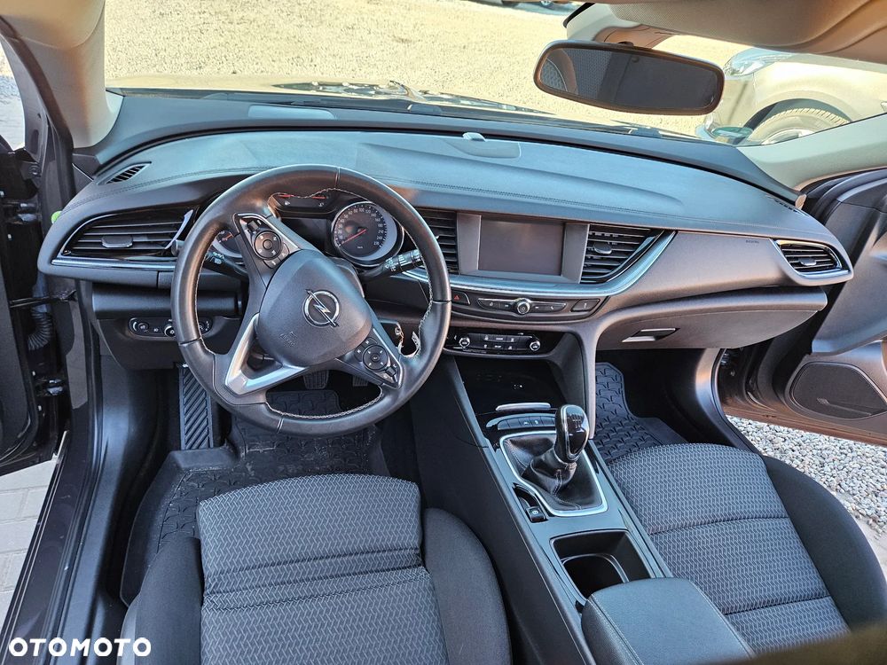 Opel Insignia - 26