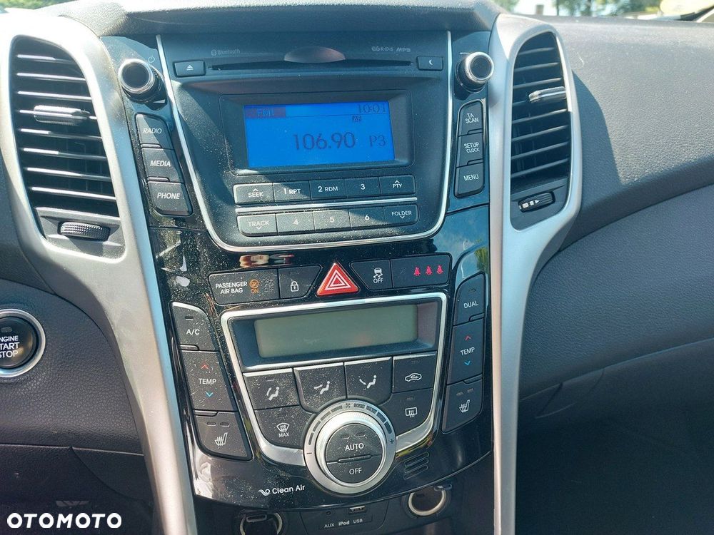 Hyundai i30 - 23