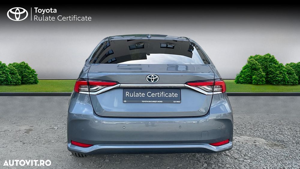 Toyota Corolla 1.8 HSD Dynamic - 9