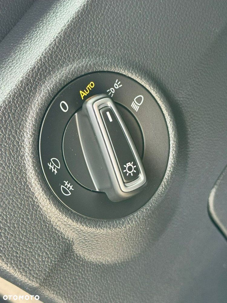 Volkswagen T-Roc 1.0 TSI Style - 34