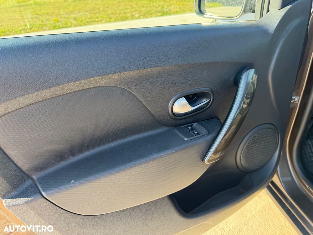 Dacia Logan 0.9 TCe Laureate - 14