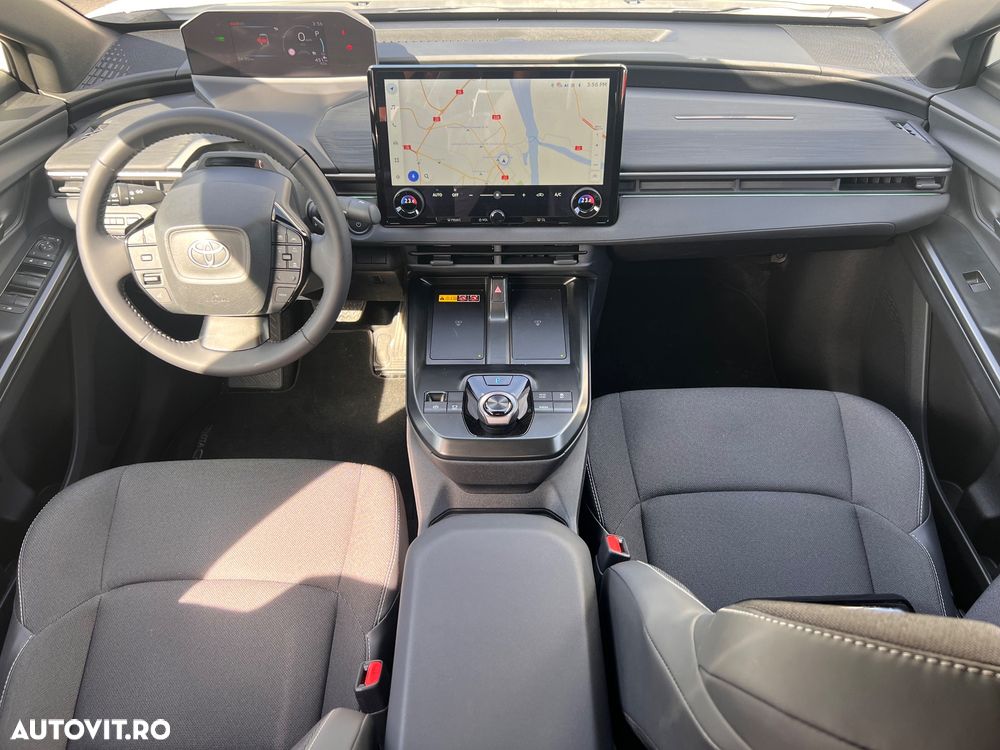 Toyota C-HR - 13