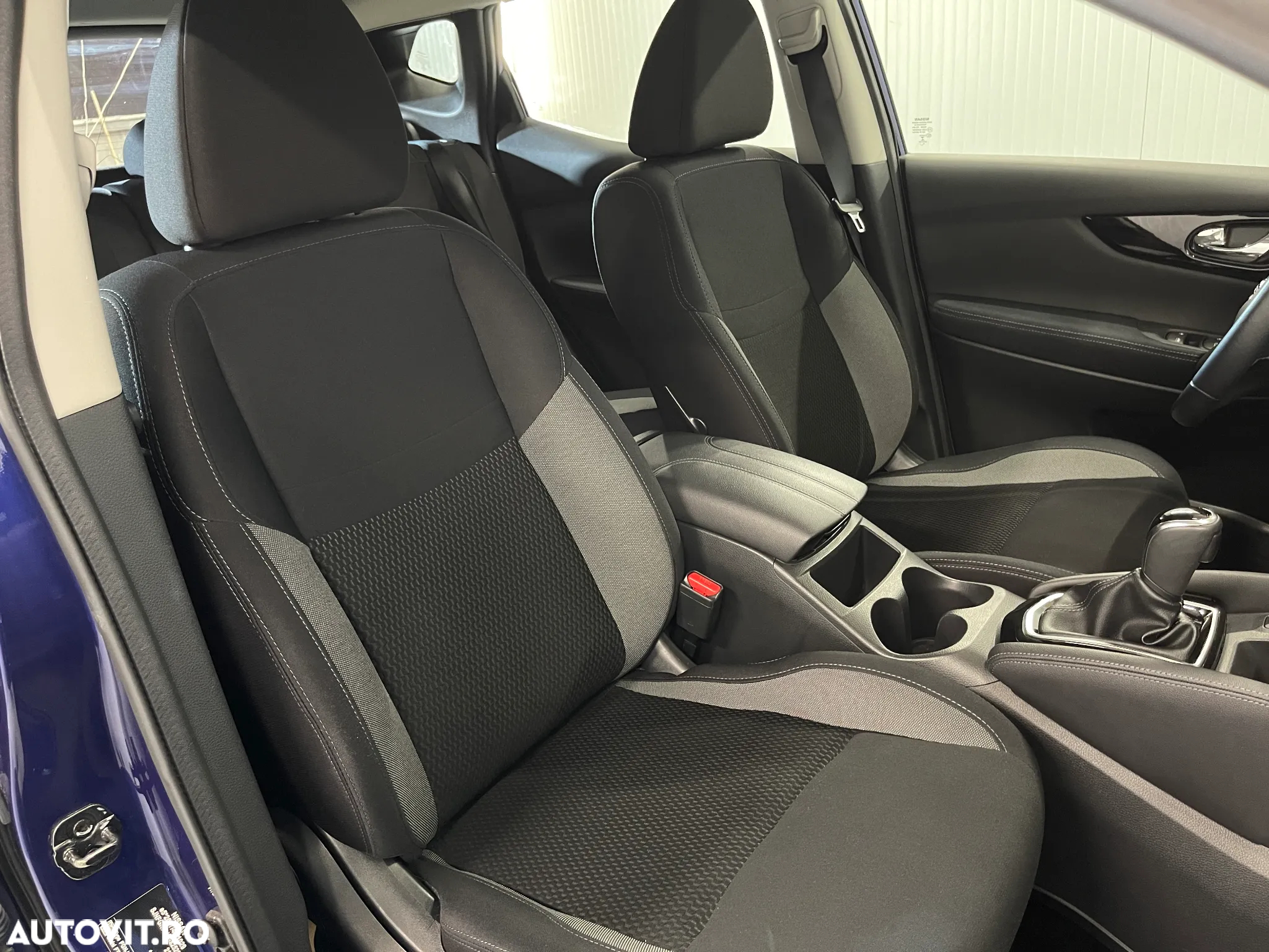 Nissan Qashqai 1.7 dCi Xtronic ALL-MODE 4x4i N-CONNECTA - 9