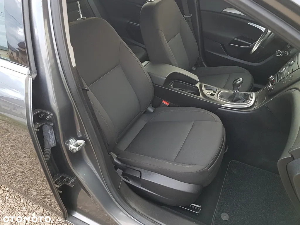 Opel Insignia 1.8 Sports Tourer - 28