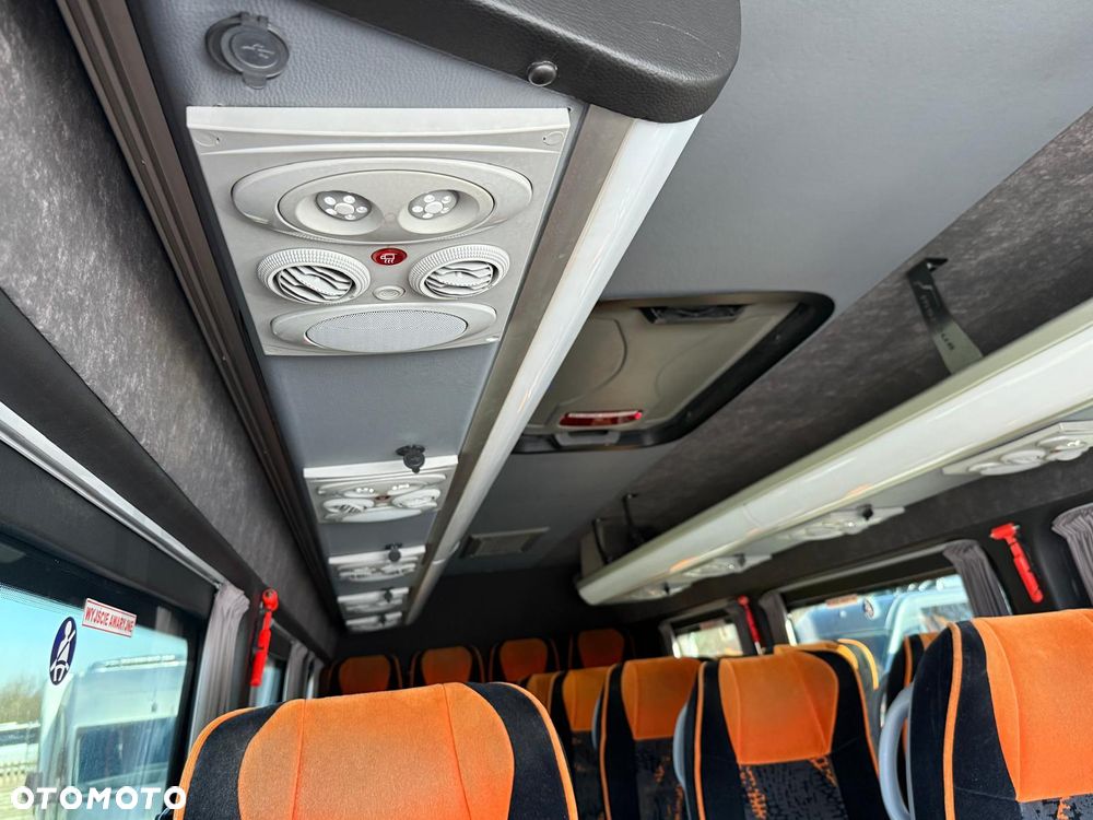 Mercedes-Benz Sprinter 516 - 17