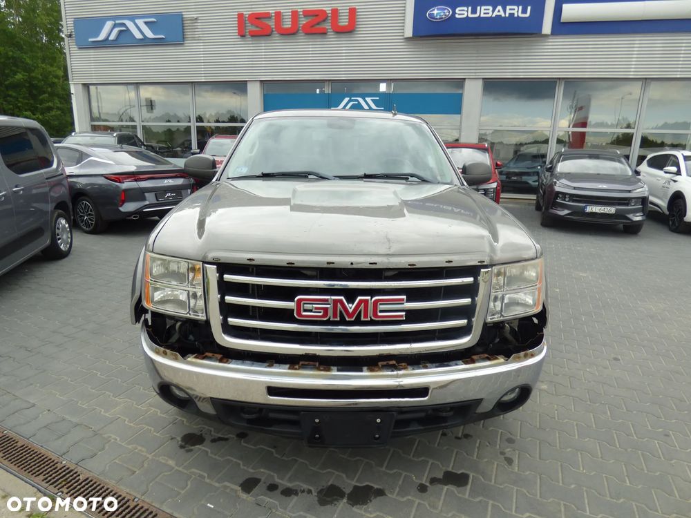 GMC Sierra - 4