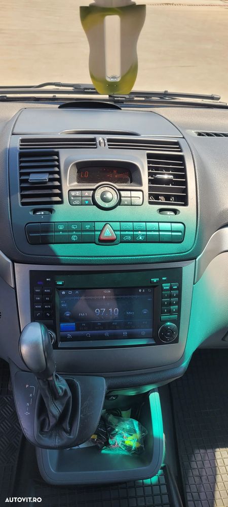 Mercedes-Benz Viano - 2