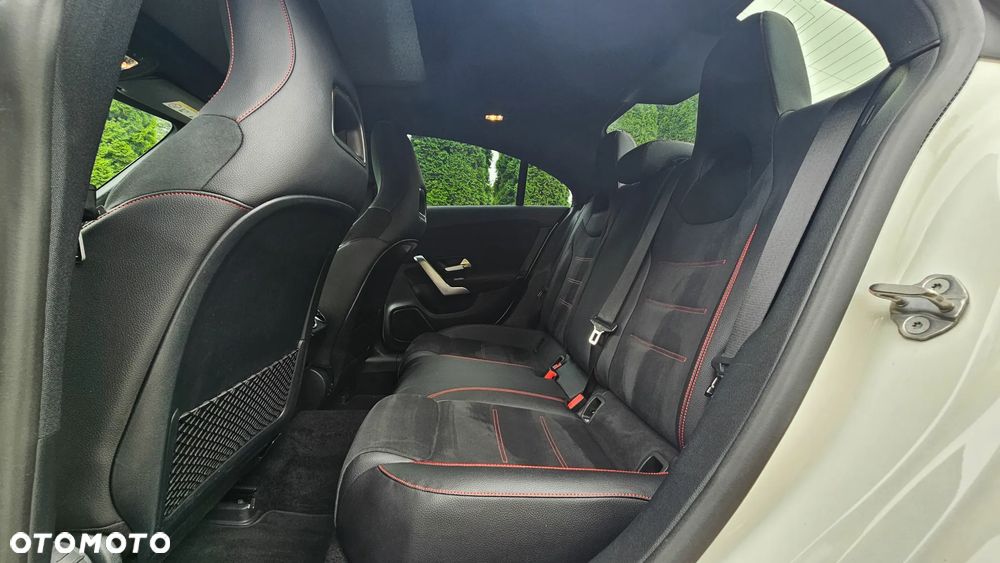 Mercedes-Benz CLA 200 AMG Line 7G-DCT - 21