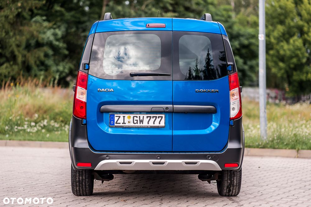 Dacia Dokker TCe 115 Stepway Celebration - 5