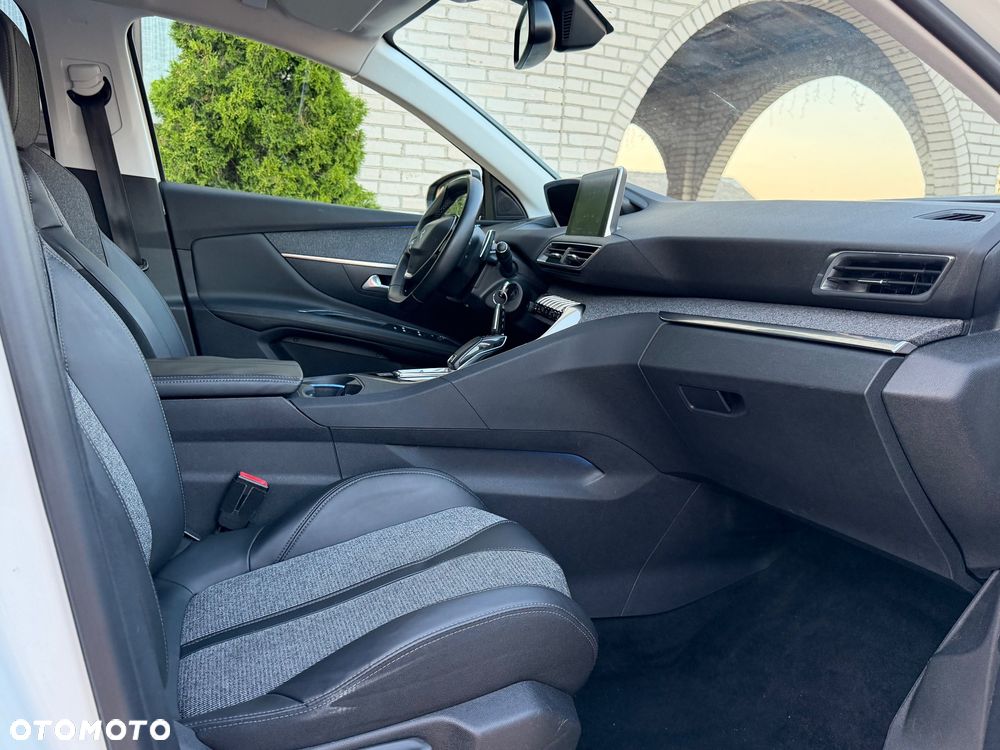 Peugeot 3008 BlueHDi 120 Stop & Start EAT6 Allure - 17