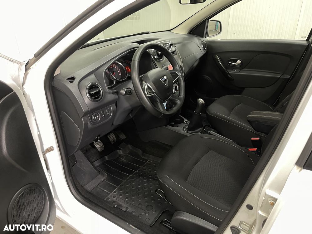 Dacia Logan 0.9 TCe Laureate - 6