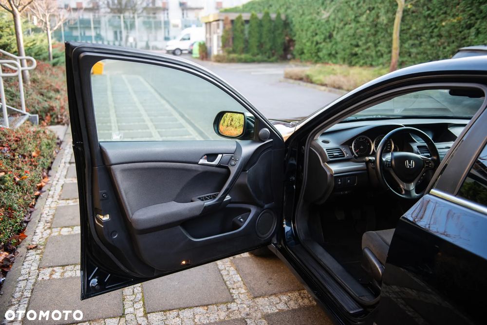 Honda Accord 2.0 Executive - 14