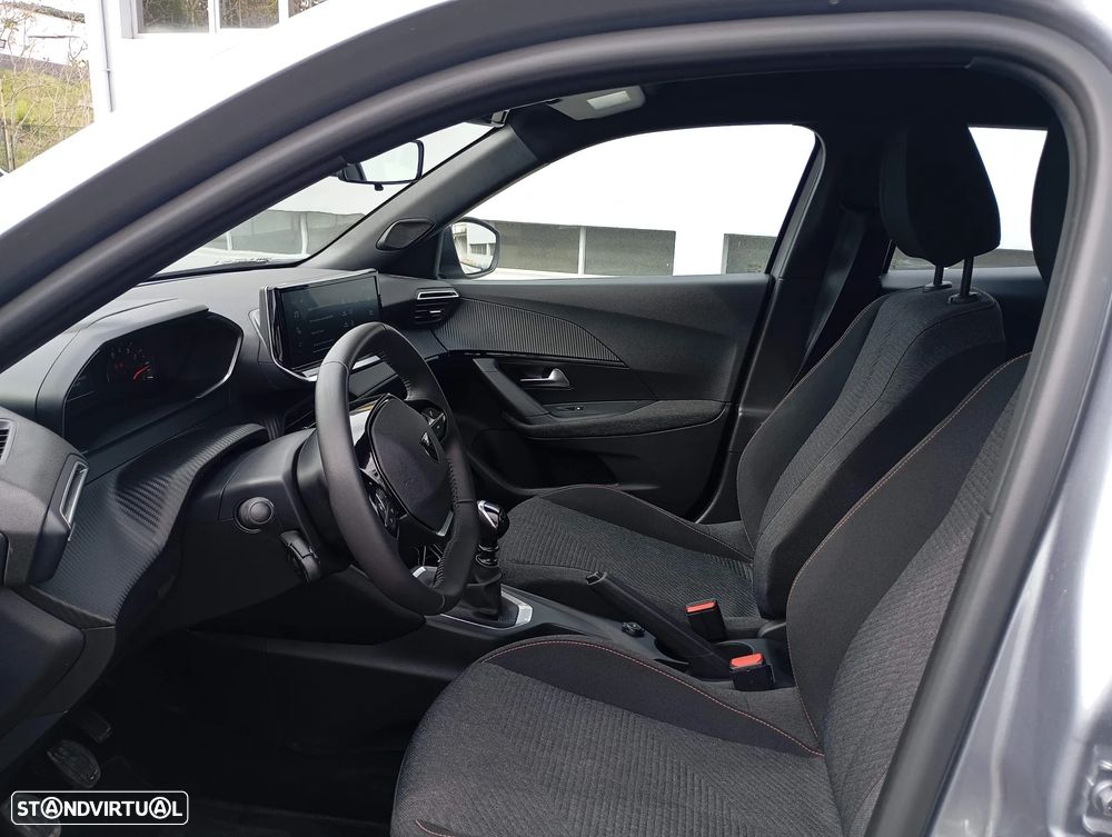 Peugeot 2008 1.2 PureTech Style - 8