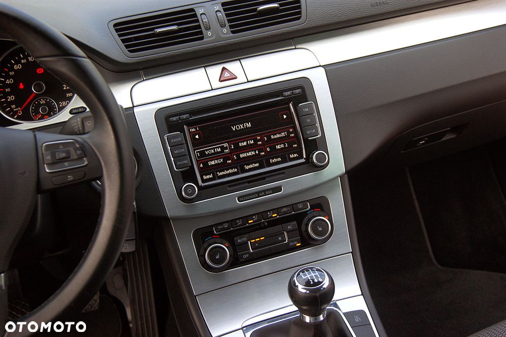 Volkswagen Passat CC - 32